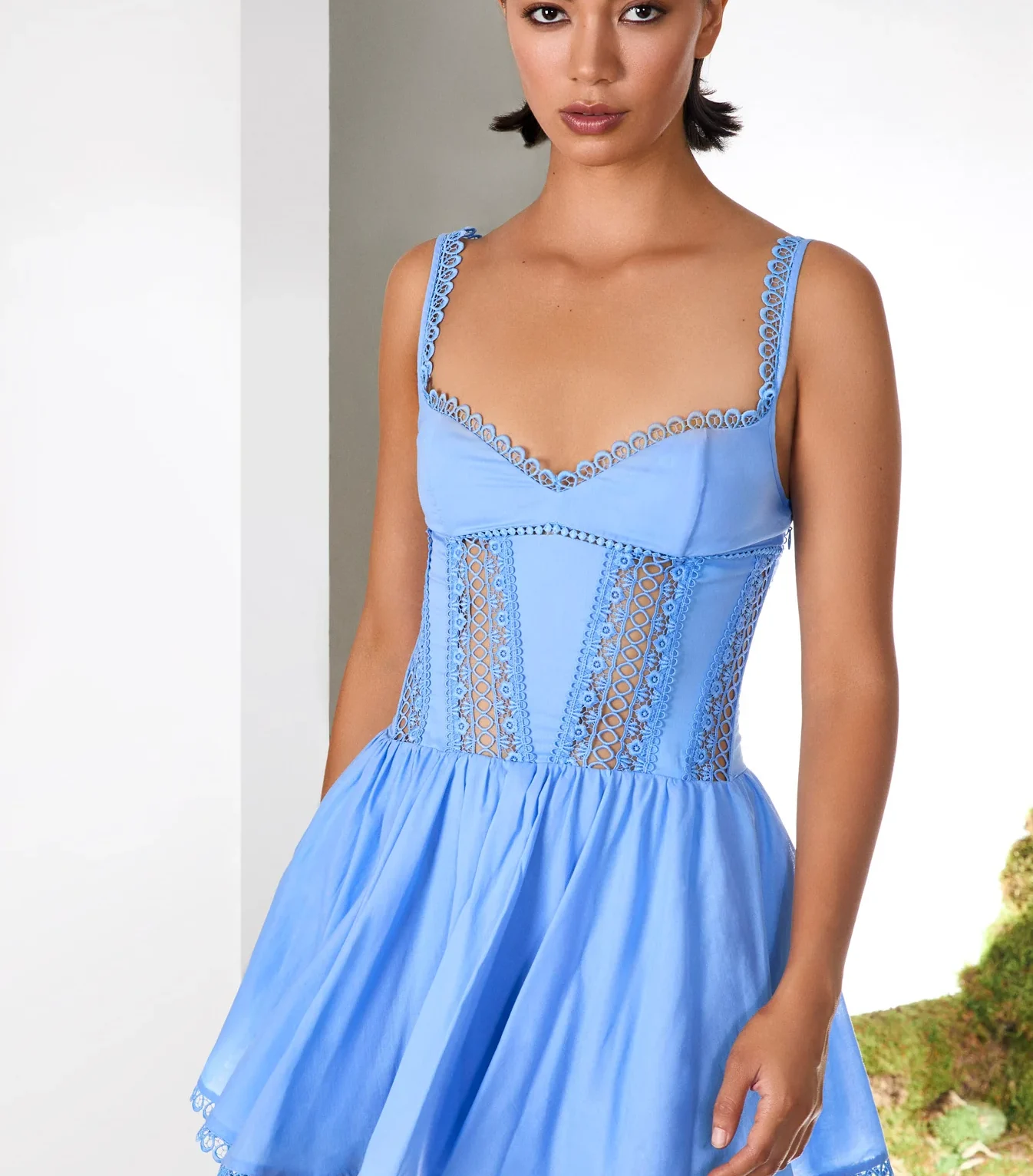 Short dress gardenia azul