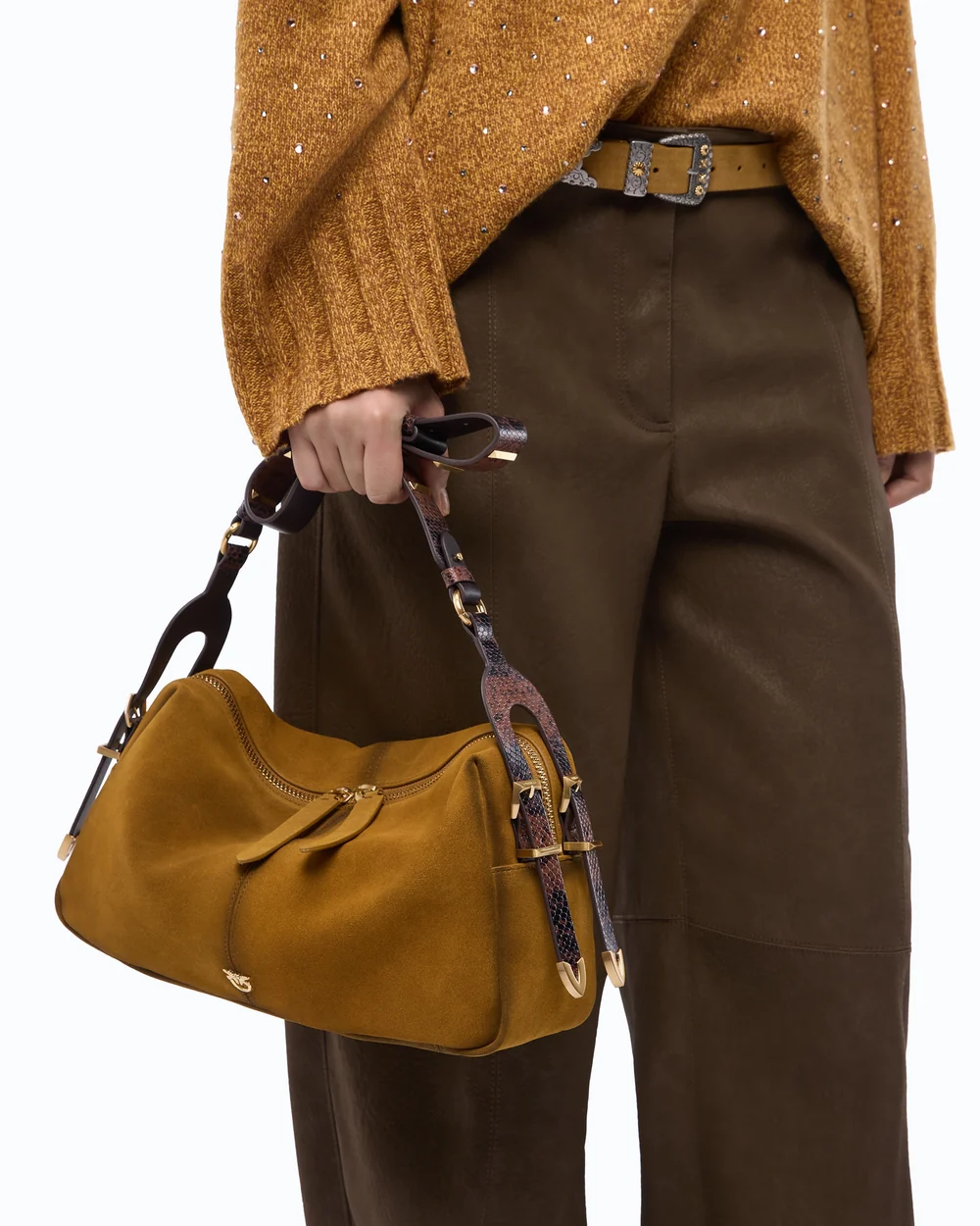 Bolso de hombro mediano keeper bag de ante efecto espray